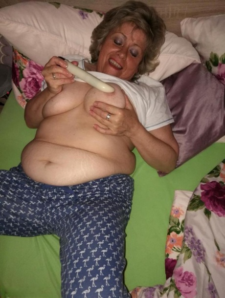 bbw saugt Schwanz exklusive nacktheit foto