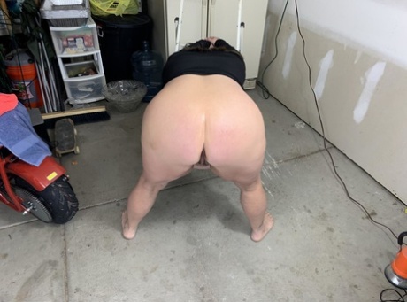 Fick die BBW im Stehen schöne nackte foto