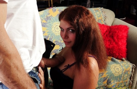 Ms sapphire schüttelt den großen Hintern porno nette archiv