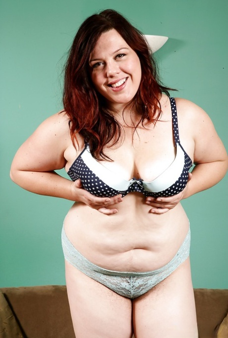 vollbusige BBW-Stars nacktheit erwachsene bild