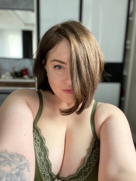 Wo kann man BBW-Facesitting sehen? nacktheit xxx galerie